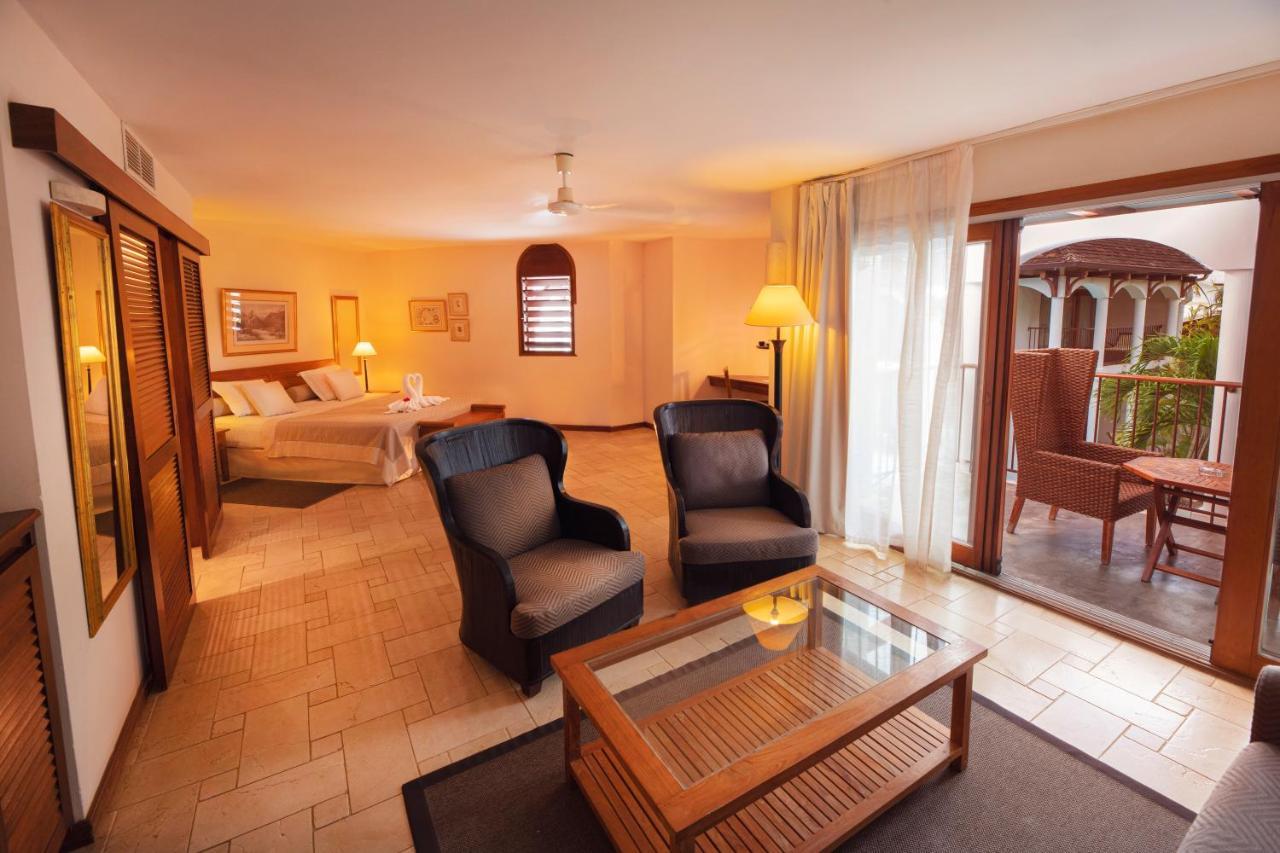 Le Saint Alexis **** Hotel & Spa Exterior foto