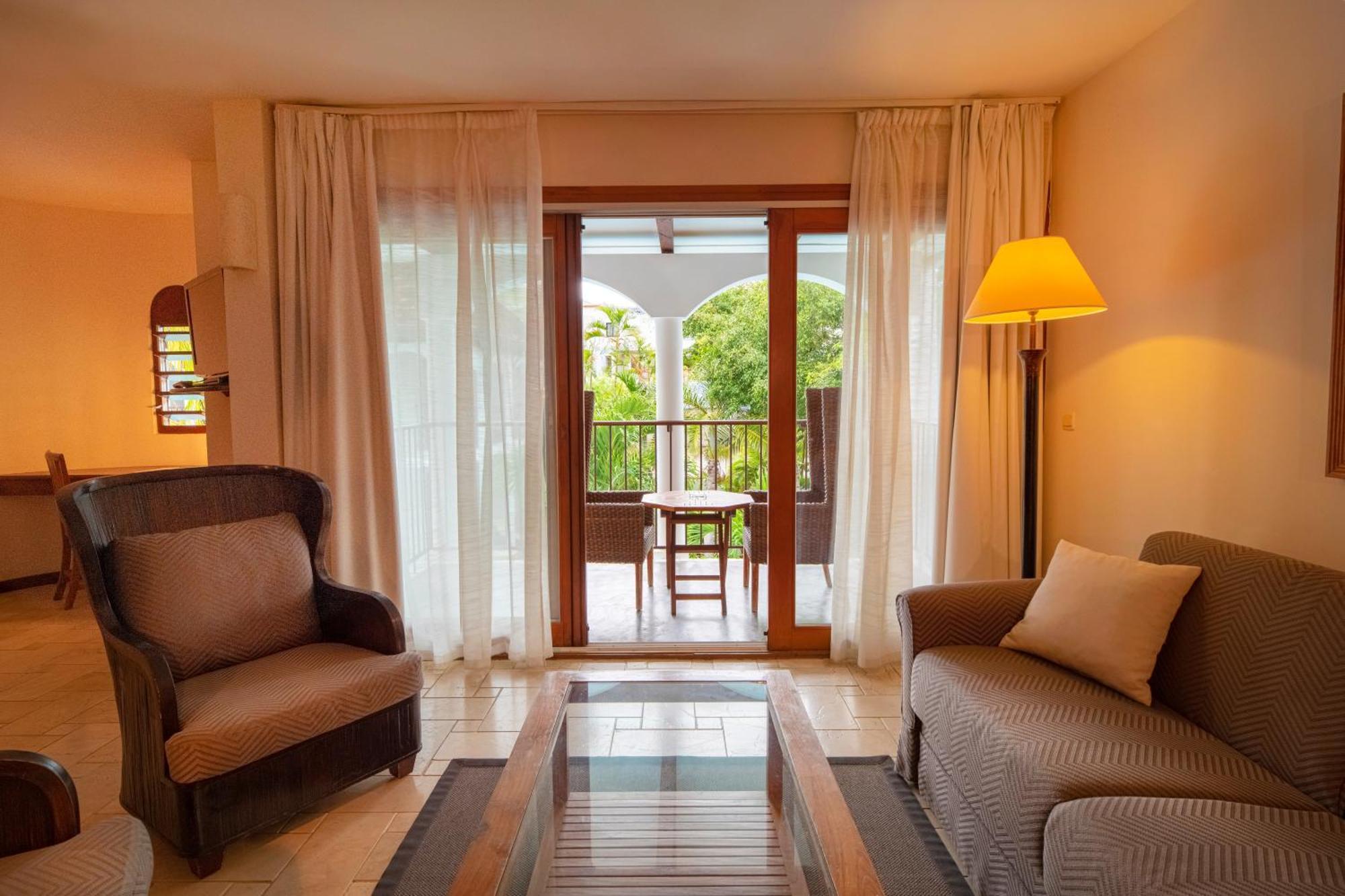 Le Saint Alexis **** Hotel & Spa Exterior foto