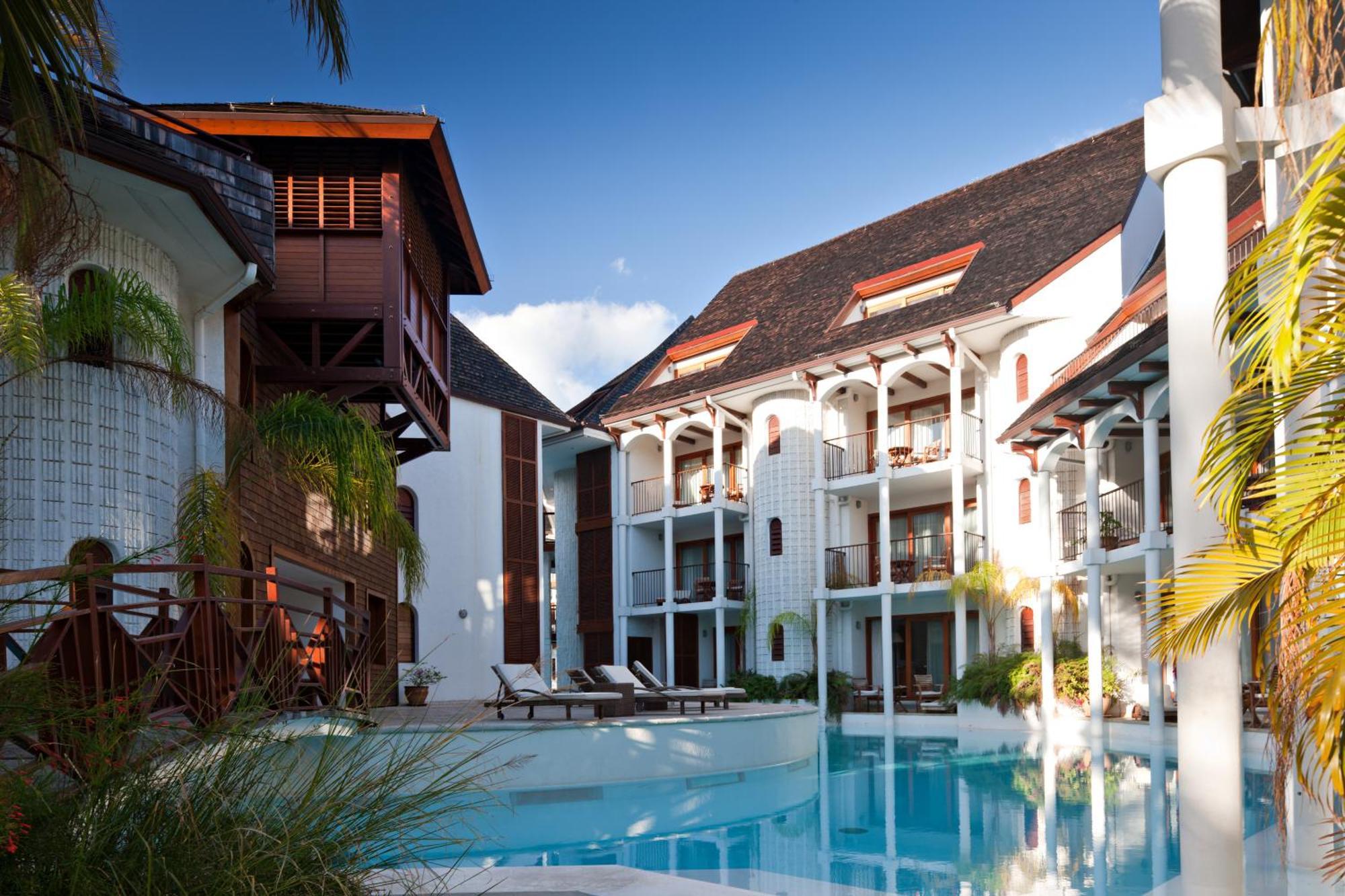 Le Saint Alexis **** Hotel & Spa Exterior foto