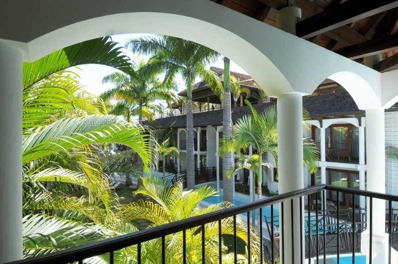 Le Saint Alexis **** Hotel & Spa Exterior foto